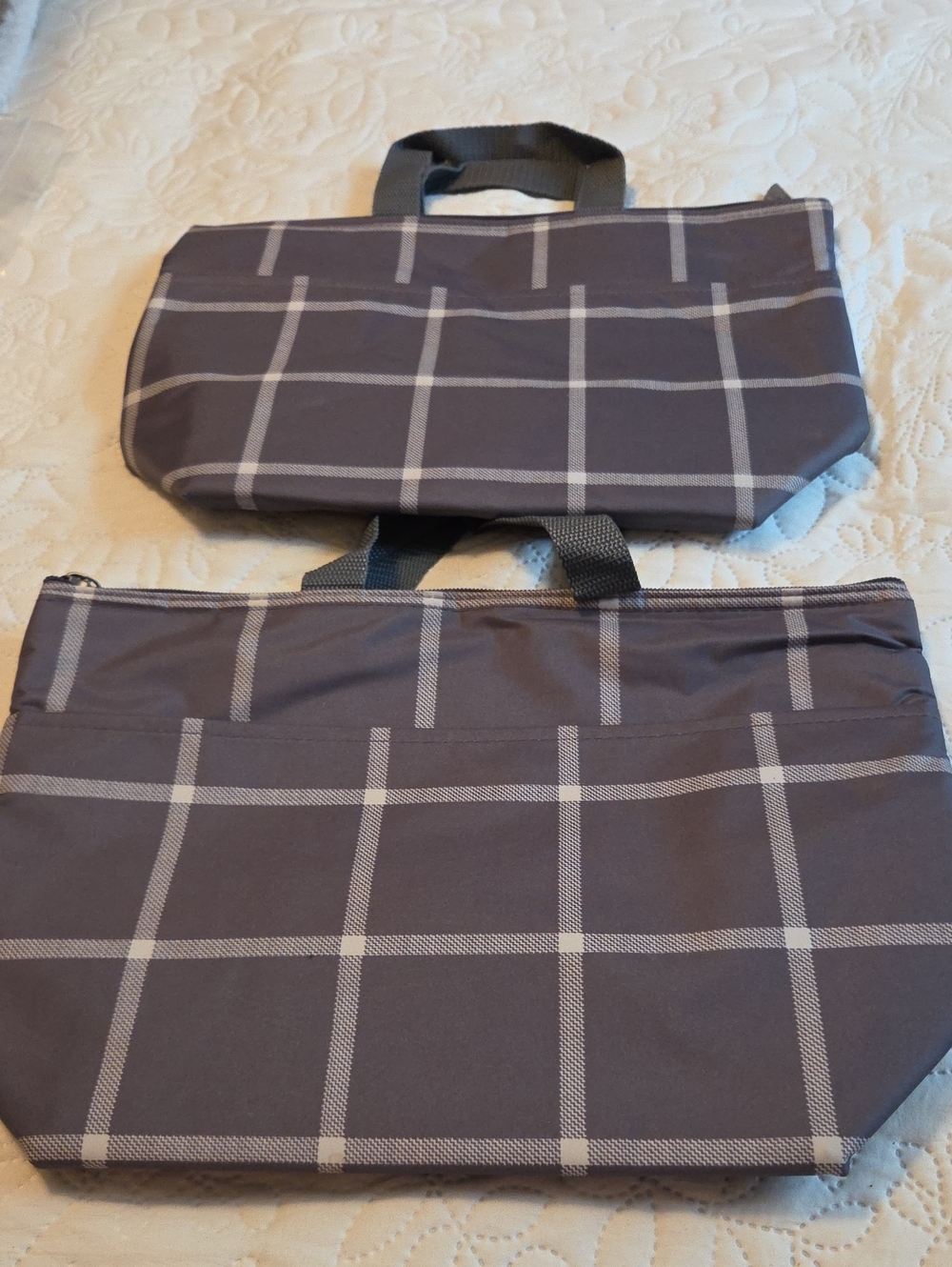 thirty-one Gray Plaid Tote Set